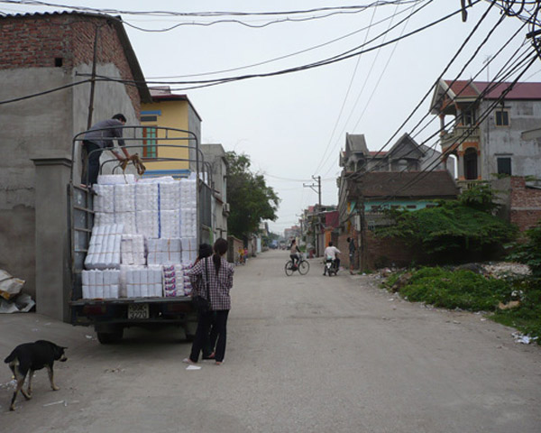 Chất thẳng lên xe thu mua.