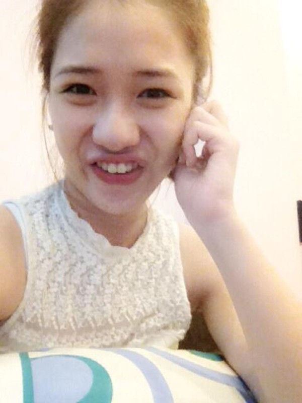 Hot girl Trâm Anh có khá nhiều bức ảnh tạo gương mặt xấu.