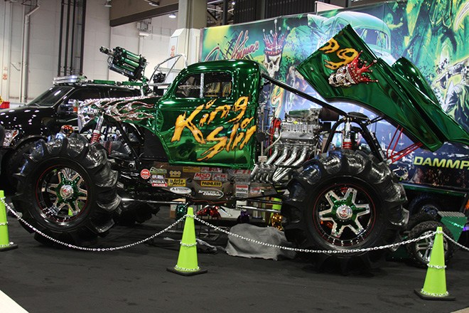 Theo ban tổ chức, SEMA 2014 thu hút sự tham gia của gần 2.000 công ty lớn nhỏ trong ngành công nghiệp xe hơi và độ xe trên toàn thế giới.