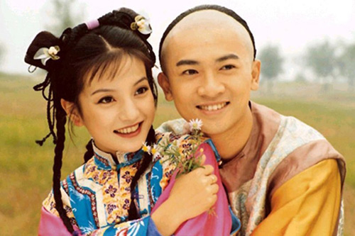 Không chỉ vậy, chính đạo diễn của bộ phim cũng tiết lộ những tính xấu và bản chất thật của các diễn viên theo cách nhìn và cảm nhận của ông.