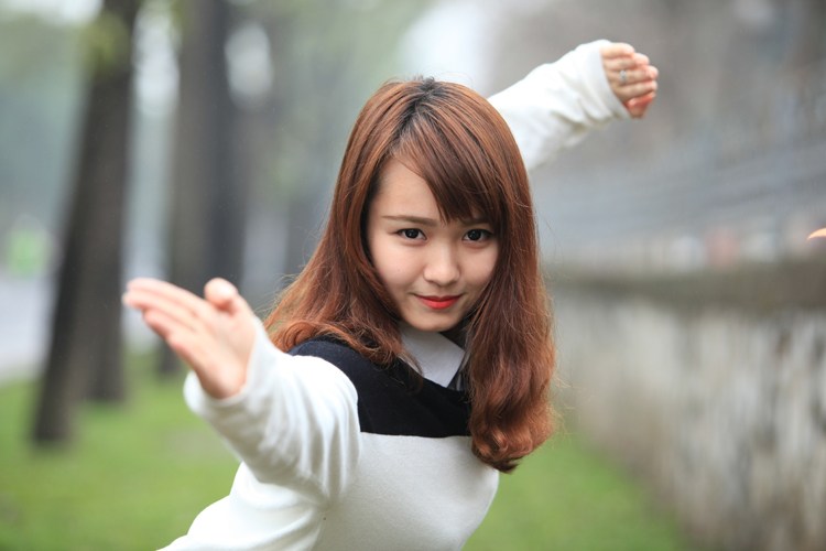 Bắt đầu tập wushu từ năm 5 tuổi, Mai Phương trở thành VĐV xuất sắc với hơn 20 huy chương vàng ở các giải đấu lớn như Đại hội võ thuật thế giới (2006), giải châu Á trẻ (2003, 2005, 2007), World Games (2009) và SEA Games 26 (2011).