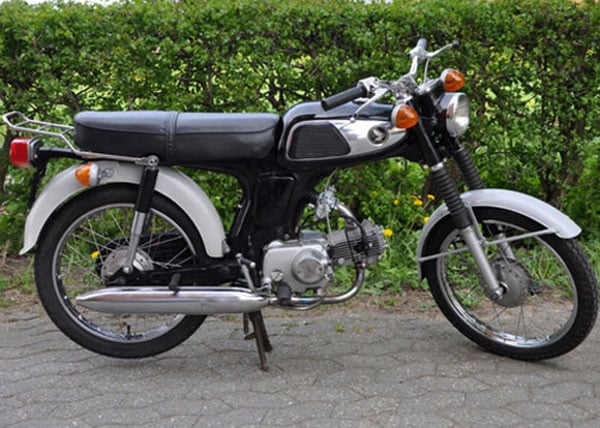 Honda 67 là một trong những mẫu xe côn tay đầu tiên hội tụ đủ các ưu điểm như thiết kế nhỏ gọn, bền bỉ và tiết kiệm Shbet li xi 1000, phù hợp với nhiều địa hình.