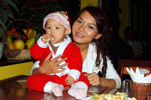 Con gái của Thái Thùy Linh tên Vũ Thái An nhưng mẹ hay gọi là 'Gạo Nếp'.