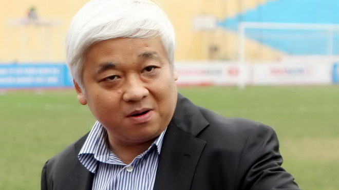 Bầu Kiên tên thật là Nguyễn Đức Kiên (SN 1964, trú ở phường Quảng An, quận Tây Hồ, Hà Nội, nguyên Chủ tịch hội đồng sáng lập Ngân hàng ACB)