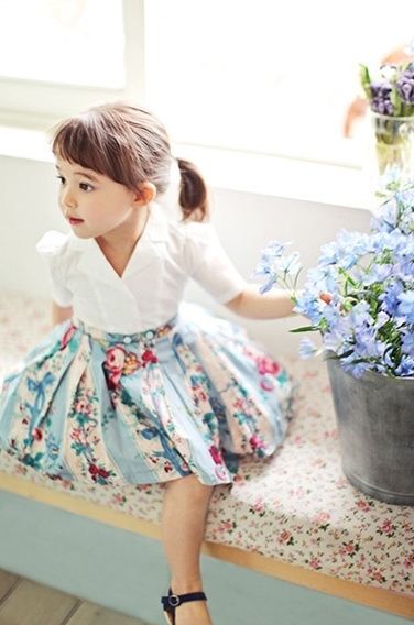Cô bé xinh như thiên thần nè!