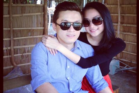 Cô được mọi người yêu mến bởi vẻ đẹp trong sáng, ngọt ngào và có học thức.