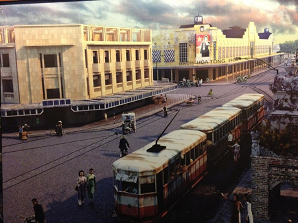 Khi người Pháp rút khỏi Hà Nội, họ tin rằng chỉ sau 3 tháng Hà Nội sẽ không còn tàu điện bởi cơ sở vật chất cho tàu điện hoạt động khi ấy đã gần như kiệt quệ.