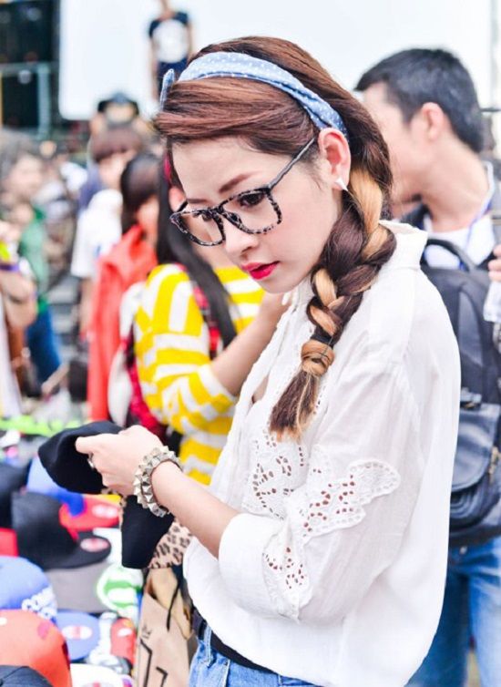 Chi Pu vẫn rất cá tính với Link Vào SHBET88 Mới Nhất tết điểm màu này.