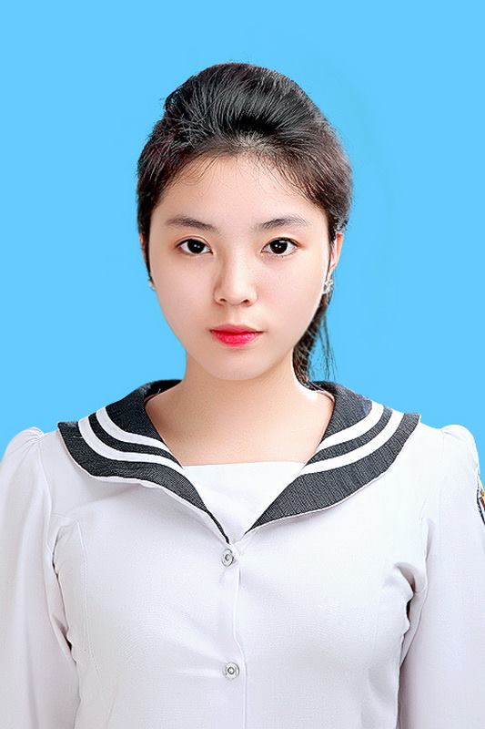 Công đồng mạng đang chia sẻ những hình ảnh của Hoa hậu Kỳ Duyên ngày học sinh trường THPT chuyên Lê Hồng Phong, Nam Định.