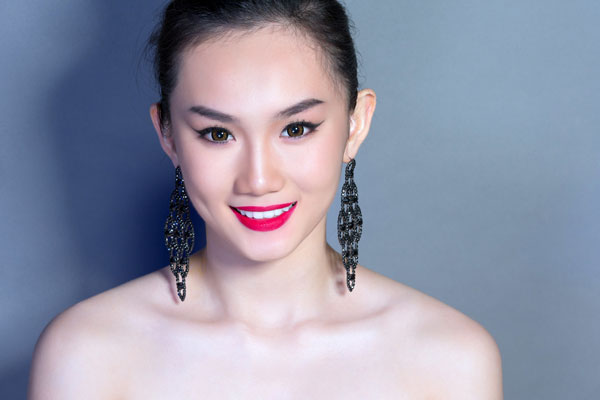 Tại chương trình Hoa khôi Áo dài - Đường tới vương miện Hoa hậu thế giới 2014, Mỹ An được mời làm cô giáo dạy khiêu vũ cho các hoa hậu. Vẻ quyến rũ đến khó tin của Mỹ An làm lu mờ các Shbet888 phiên bản mới nhất của cuộc thi.
