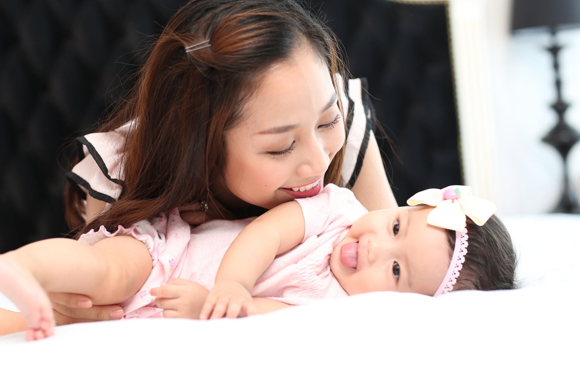 Cô bé là mang thai ngoài dự kiến nhưng Ốc Thanh Vân vẫn quyết định giữ lại và...