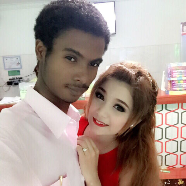Cặp đôi trẻ được nhiều thành viên trên mạng chúc phúc.