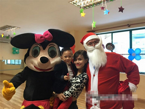 Jacky Minh Trí đón sinh nhật bên mẹ, vắng bóng Ngô Kiến Huy