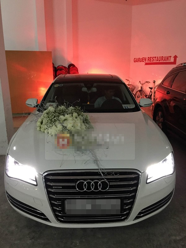Ngày 27/12, Công Vinh chính thức rước Thủy Tiên về dinh. Lễ cưới của cặp đôi nổi tiếng nhất làng giải trí Việt diễn ra tại Rạch Giá, Kiên Giang quê nhà của Thủy Tiên.