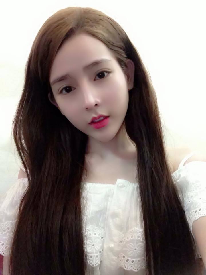 Sau khi thẩm mỹ cô khiến không ít người ngạc nhiên.