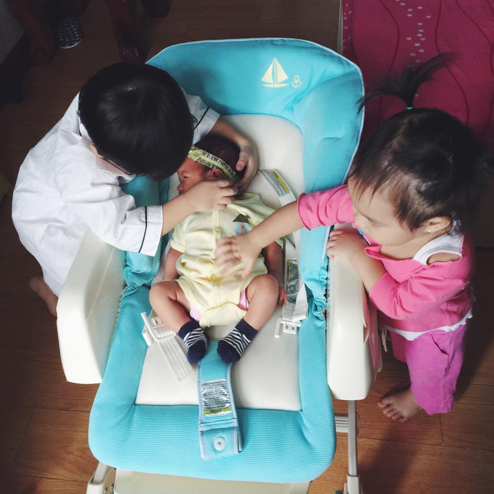 Công chúa thứ hai nhà Lý Hải có tên gọi ở nhà là Sunny, tên khai sinh Nguyễn Tuệ Minh.
