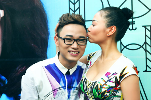Thu Minh cũng bỏ qua mọi lỗi lầm cho Trúc Nhân và cho biết mình hiểu con người thật của học trò.