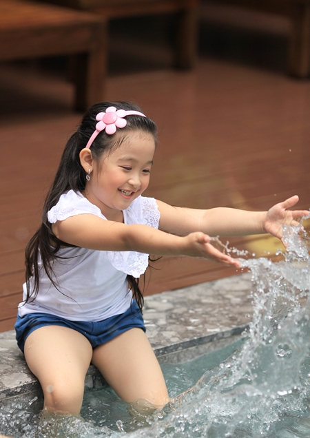 Hình ảnh đời thường của cô bé.