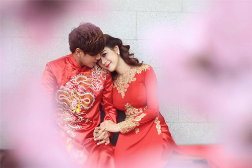 Lâm Chi Khanh tìm được duyên mới bên Hồ Quang Hiếu?