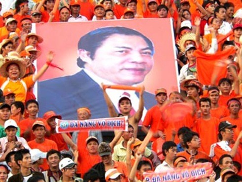 Vì đam mê bóng đá nên tên tuổi của ông Nguyễn Bá Thanh luôn gắn với đội bóng sông Hàn.