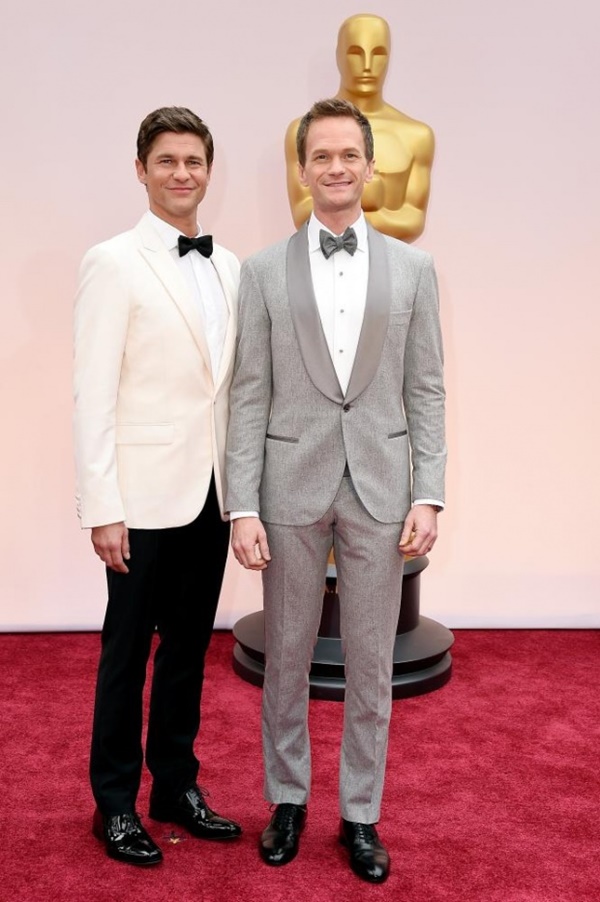 Người chủ trì buổi lễ trao giải Oscar năm nay là ngôi sao của How I Met Your Mother – Neil Patrick Harris. Rất nhiều ngôi sao nổi tiếng đã có mặt trên thảm đỏ để tham dự buổi lễ danh giá này.