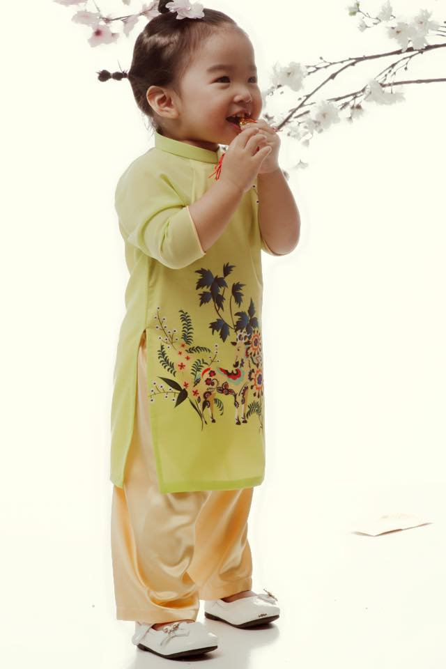 Bé Thỏ càng lớn càng giống mẹ.