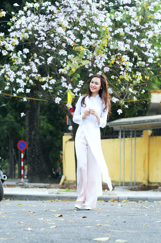 Năm nay du khách chỉ có thể chụp ảnh ở bên ngoài hàng rào.