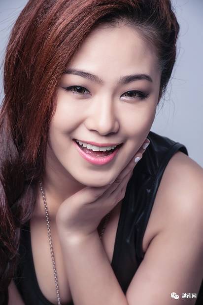 Hình ảnh sexy quen thuộc trên sân khấu của Bảo Anh.