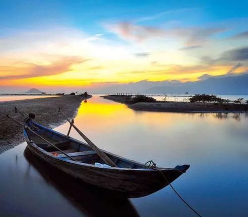 Trong những bộ hình, Bảo Anh cũng không kém phần gợi cảm.