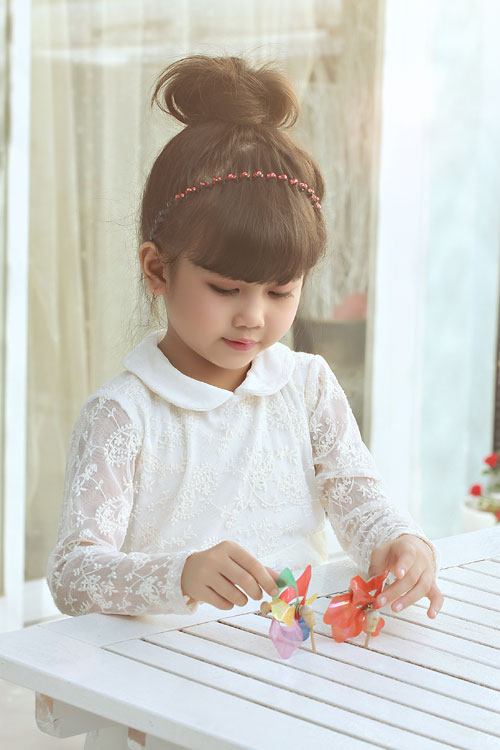 Nét ngây thơ, dễ thương của Bảo An khiến nhiều người yêu thích.