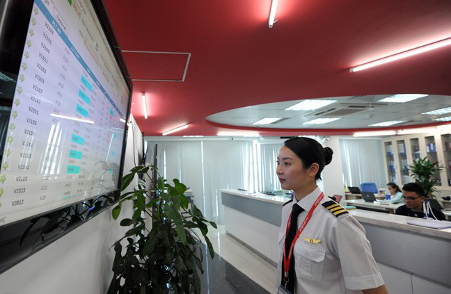 Nữ phi công Hàn Quốc rất thích đến siêu thị mặc dù không biết nấu ăn.
