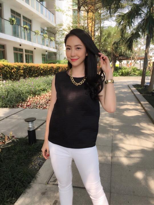 Cả những Shbet999 com đăng nhập sang trọng hay đơn giản chim công làng múa vẫn rất cuốn hút.
