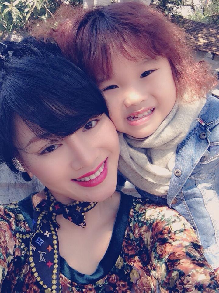 Con gái ca sỹ Thu Phượng (vợ cũ  MC Thành Trung) cũng sở hữu Shbet123 Link Vào ShBet Mới Nhất xoăn sành điệu.