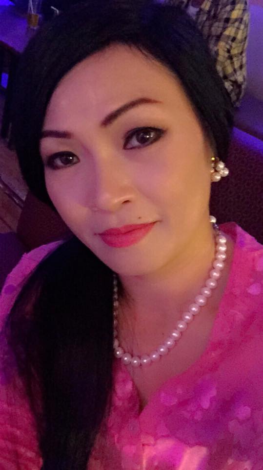 Phương Thanh điệu đà và đằm thắm với áo bà ba.