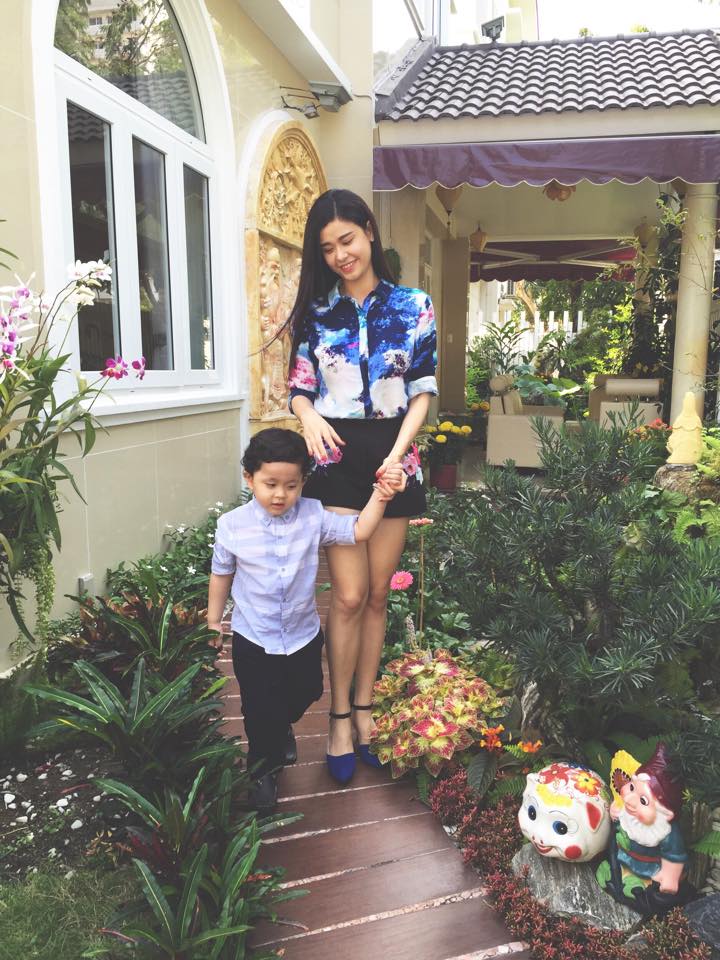 Sau khi được cho là 'mất tích' khỏi nhà Tim, 'Nữ hoàng truyền hình' chưa có một phát ngôn nào chính thức về mối quan hệ giữa hai người.