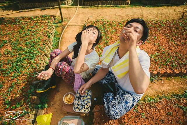 Cả hai đã tự tay chuẩn bị Shbet999 com đăng nhập, các món kim chi, cơm cuộn để phục vụ cho những thước ảnh ấn tượng.