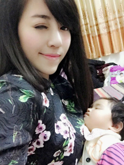 Không ít người cho rằng gương mặt của Châu có nhiều nét giống Bích Phương Idol.