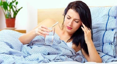 Vì thế uống một cốc nước trước khi đi ngủ thậm chí có thể cứu cả tính mạng, nhất là những người có tiền sử về bệnh tim mạch.