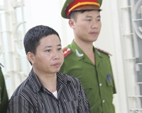 Hiếp dâm cháu gái mang thai rồi chối phắt