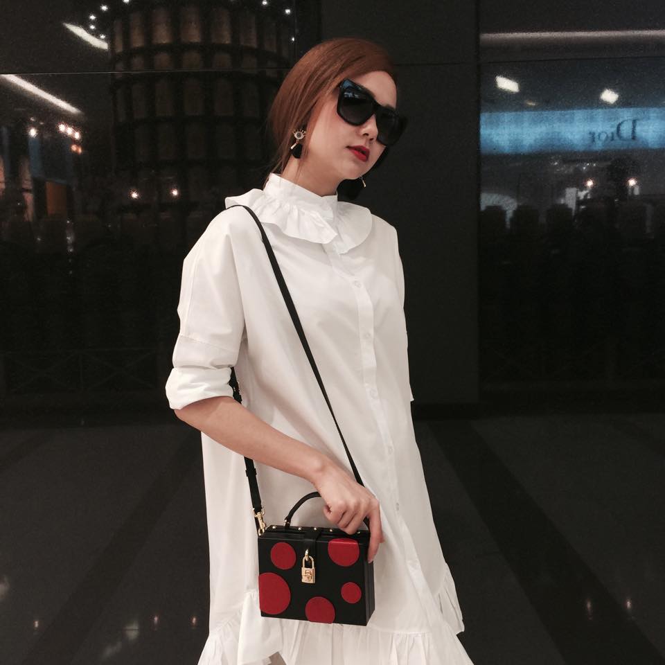 Minh Hằng dịu dàng ở Thái Lan.