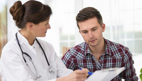 Thường xuyên bị nhiễm trùng - ung thư phổi có thể gây ra tình trạng nhiễm trùng ảnh hưởng đến đường hô hấp và dẫn đến các bệnh như viêm phế quản hoặc các bệnh nhiễm trùng mãn tính khác.