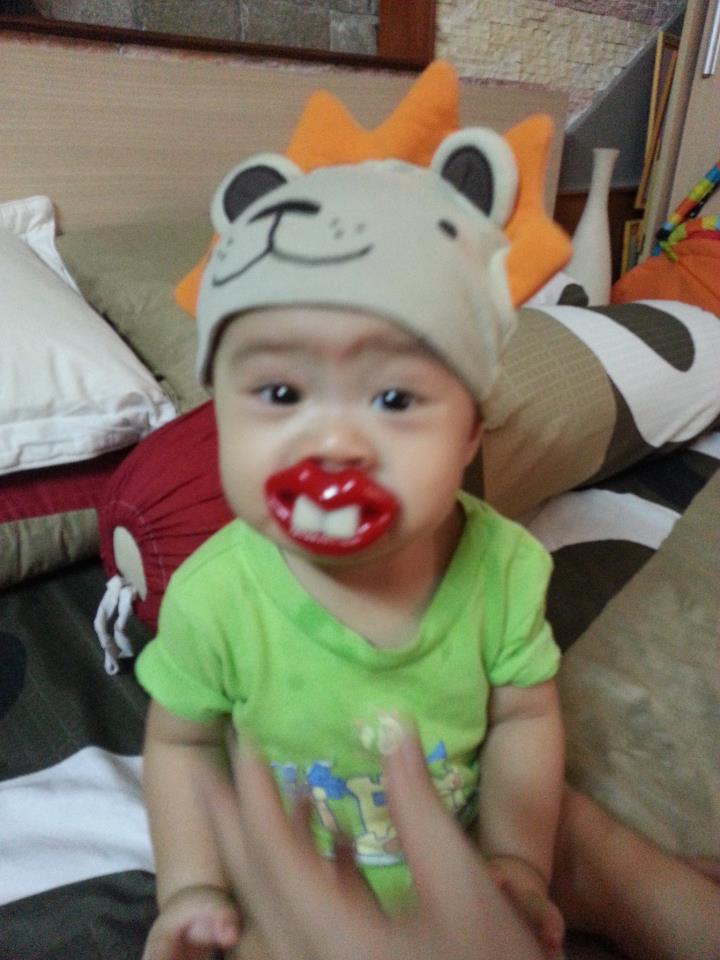 Còn đây là hình ảnh cậu bé hóa thân thành Chí Phèo.
