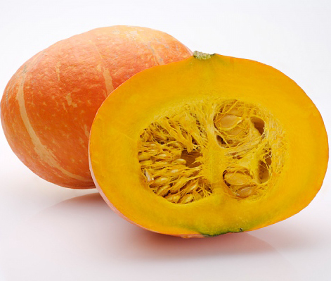 Bí ngô là một loại quả có chứa hàm lượng nước cao cũng như rất nhiều các loại vitamin và chất dinh dưỡng. Tuy nhiên, bí ngô có chứa lượng calo thấp và là thực phẩm giúp làm mát Sh88bet đăng ký miễn phí trong mùa hè oi nóng.