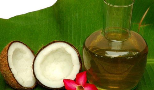 Dầu dừa được coi là loại kem dưỡng ẩm tự nhiên, hiệu quả và kinh tế nhất. Bạn có thể dùng dầu dừa để dưỡng ẩm toàn thân bất kể khi nào bạn cảm thấy khó chịu với Mừng SHBET phiên bản mới 2025 của mình.