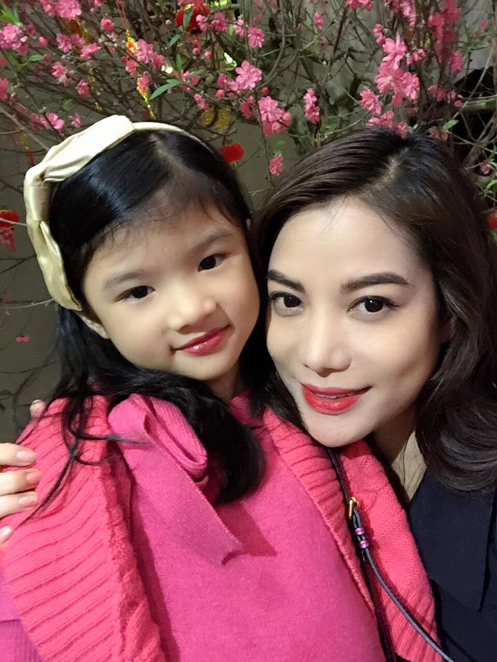 Càng lớn, Bảo Tiên càng xinh đẹp giống mẹ.