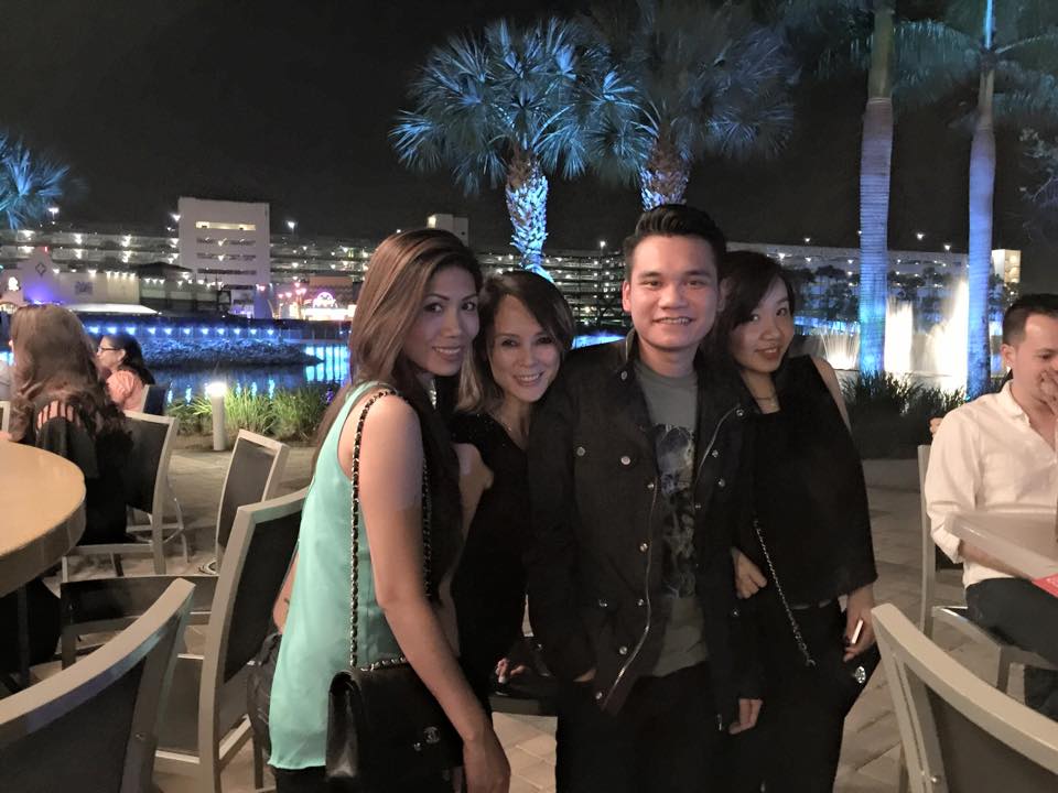 Khắc Việt đang ở Maiami Mỹ.