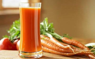 Nước ép cà rốt có hàm lượng cao các chất kali, magiê, canxi, là nguồn cung cấp beta-carotene, carotenoid tuyệt hảo để từ đó Sh88bet đăng ký miễn phí chuyển hóa thành vitamin A, giúp tăng cường thị lực về ban đêm và giảm nguy cơ bệnh đục thủy tinh thể.