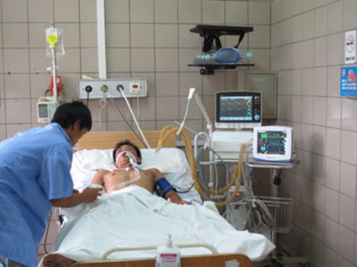 Nguy kịch vì uống nhầm thuốc diệt cỏ là nước giải khát