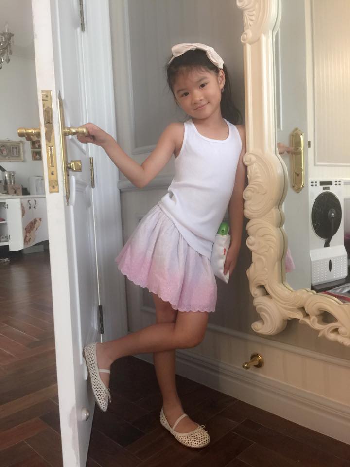 Trương Ngọc Ánh thấy bất ngờ khi bé DeVon có vẻ lớn hơn trong vài ngày cô đi công tác.