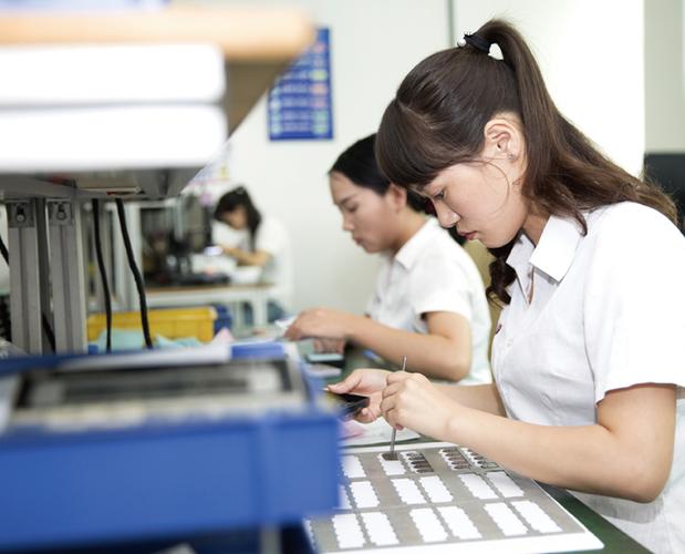 Diễn viên Phi Phụng cùng Đăng Lưu.